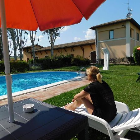 Hotel Villaggio Le Stelline Montefalco Exterior photo