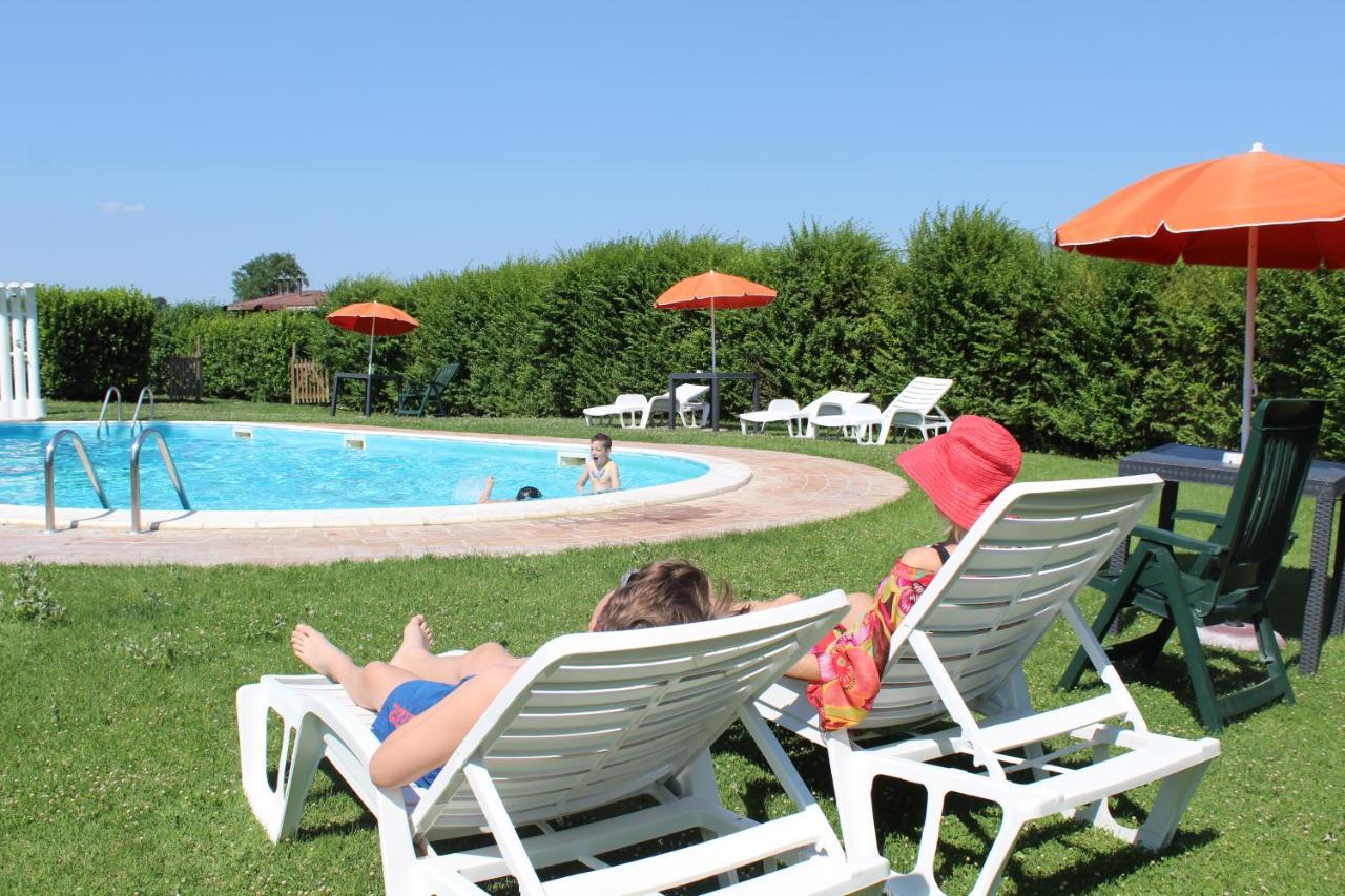 Hotel Villaggio Le Stelline Montefalco Exterior photo