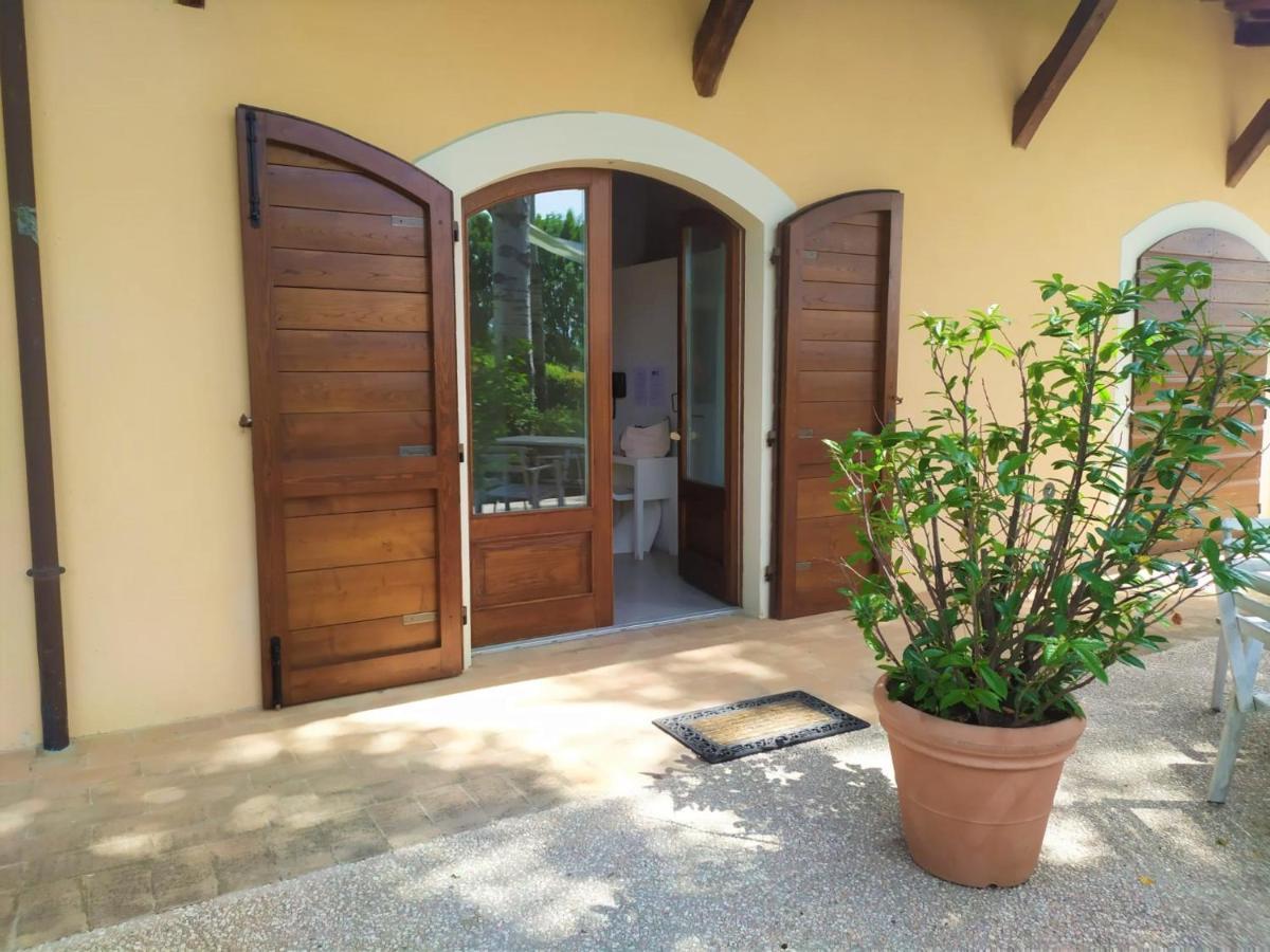 Hotel Villaggio Le Stelline Montefalco Exterior photo