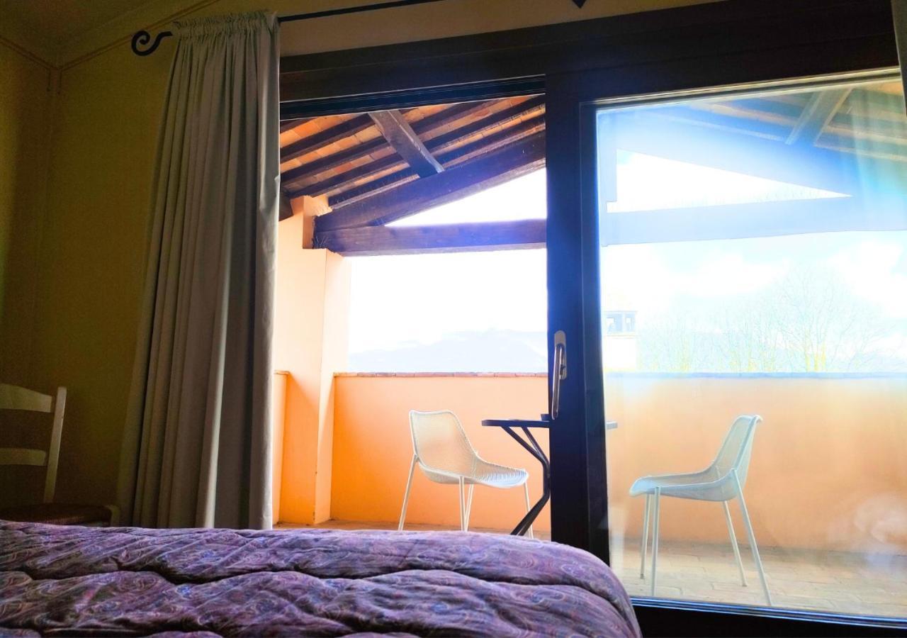 Hotel Villaggio Le Stelline Montefalco Exterior photo