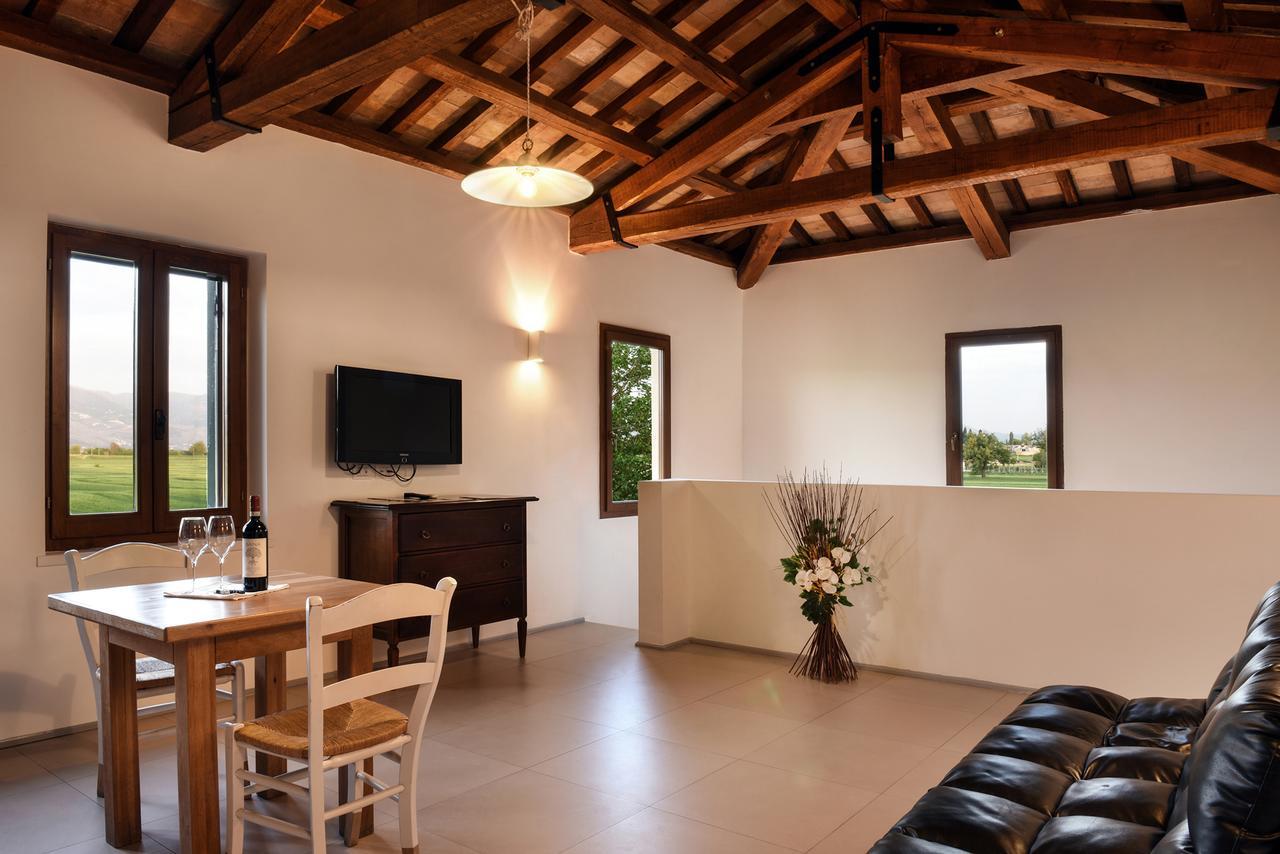 Hotel Villaggio Le Stelline Montefalco Exterior photo