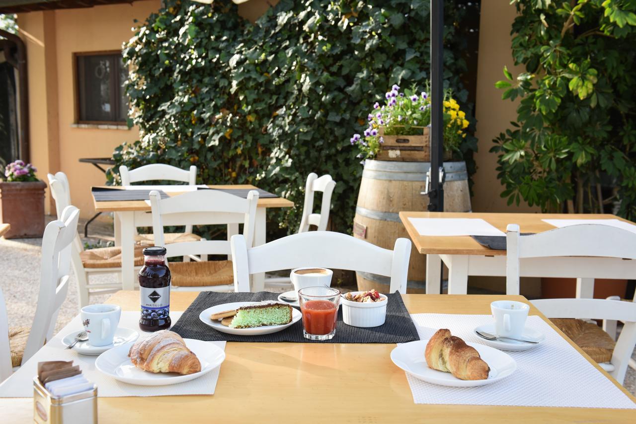 Hotel Villaggio Le Stelline Montefalco Exterior photo